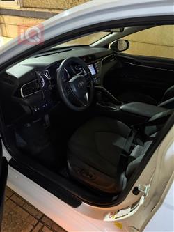 تۆیۆتا کامری